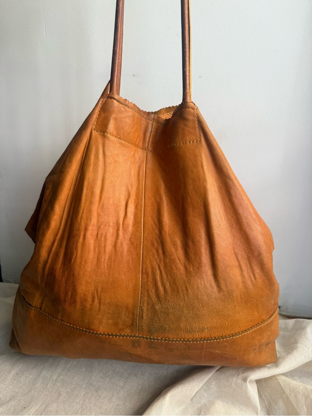 Vintage Cognac Leather Slouchy Hobo Tote XL Soft Distressed Carryall Laptop Bag - Picture 2 of 13